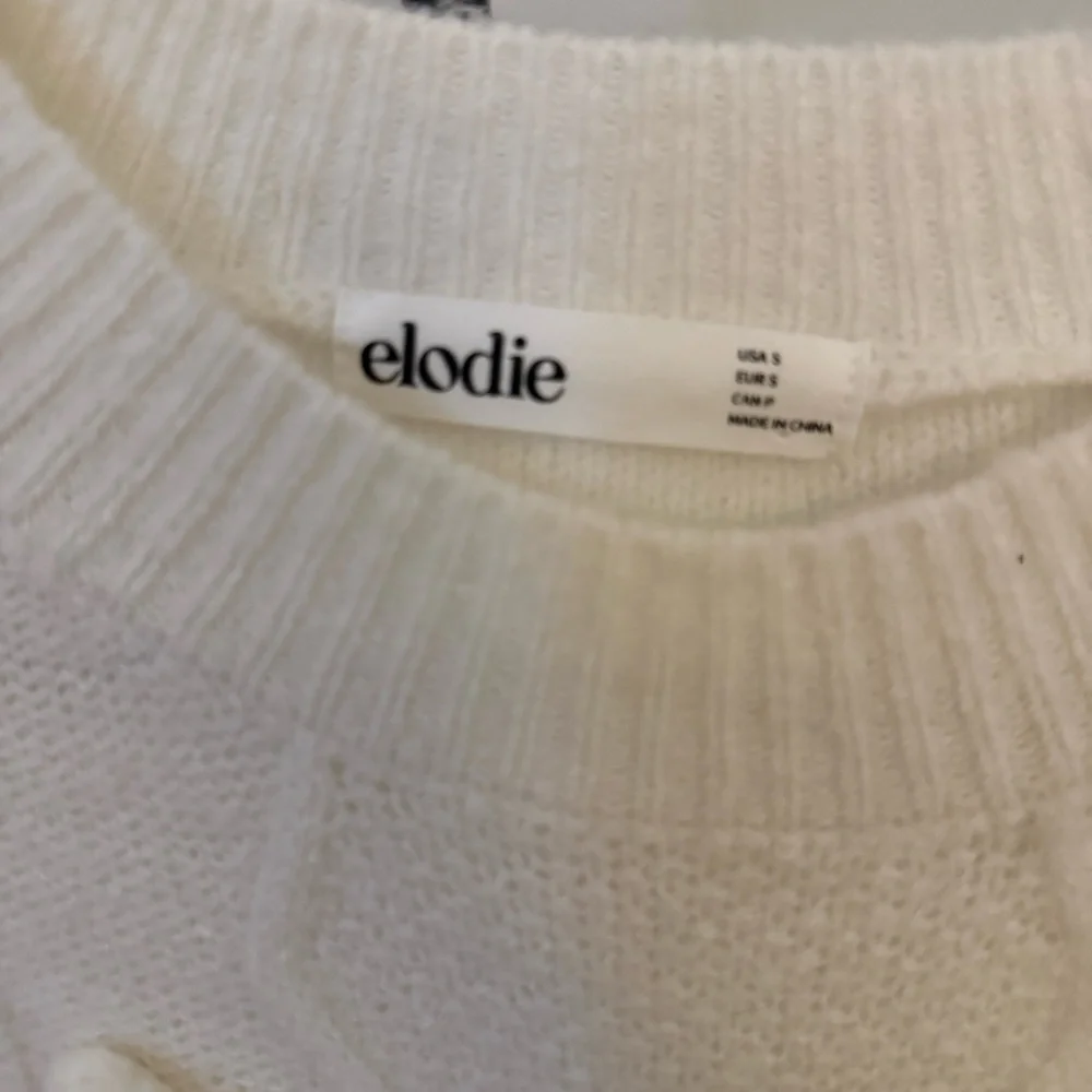 Cottagecore Cream Knit Sweater Cropped Textured Pom Pom Pullover Small - Picture 3 of 3